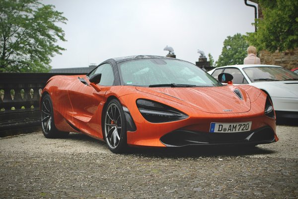 How to Install and Set Up a Performance Data Logger in a McLaren 720S for Track Analysis?