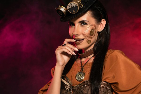 Explore stunning steampunk costumes, clothes and accessories